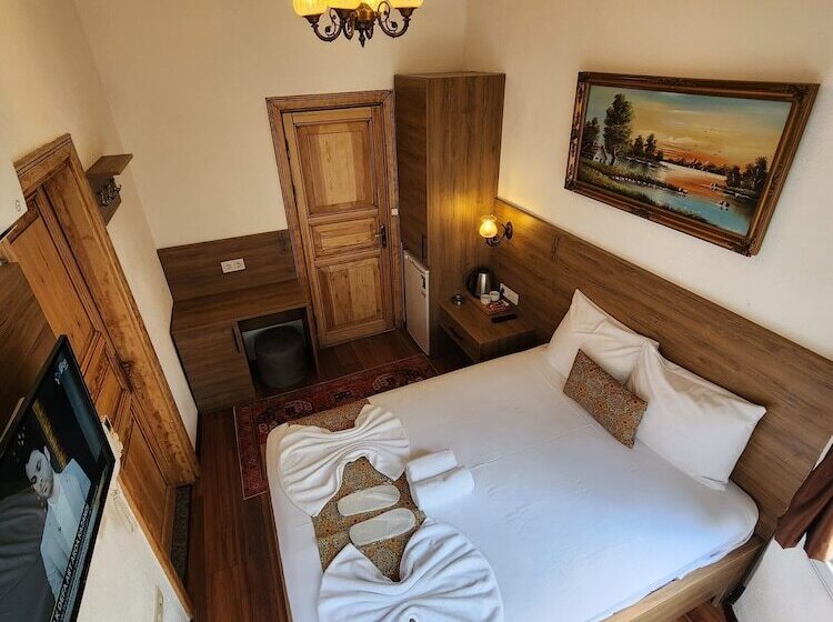 اتاق لوکس, Kadıköy White House