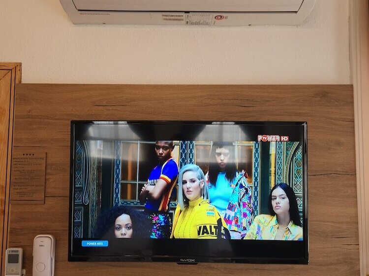 اتاق لوکس, Kadıköy White House