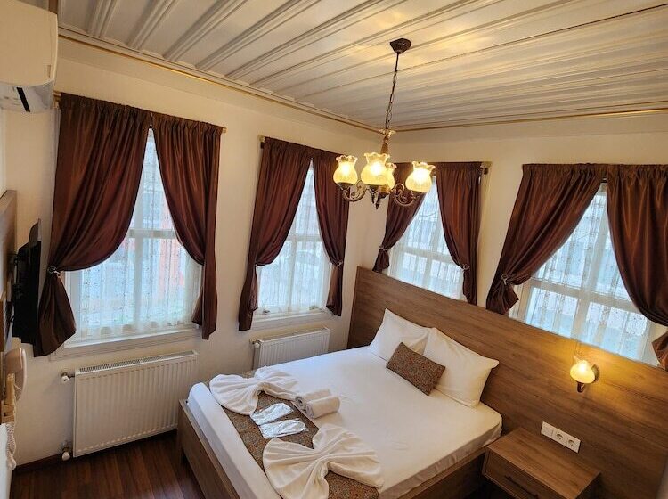 اتاق استاندارد, Kadıköy White House