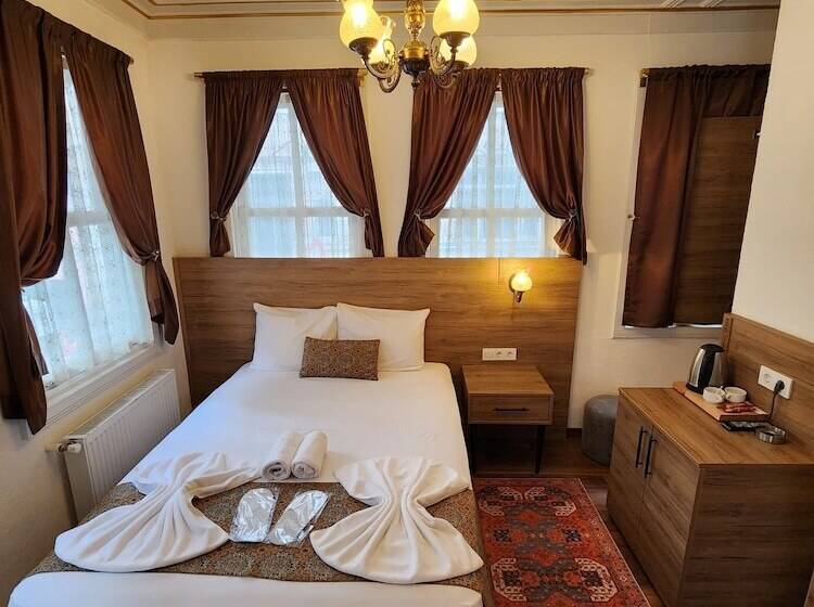 اتاق استاندارد, Kadıköy White House