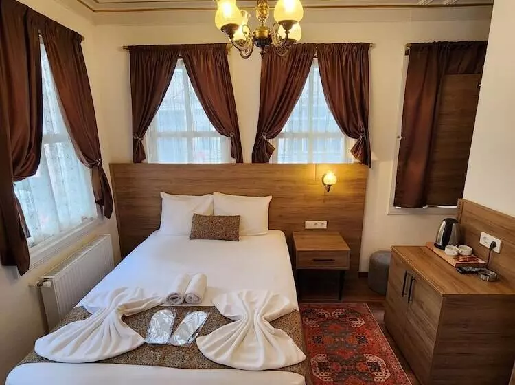 اتاق استاندارد, Kadıköy White House