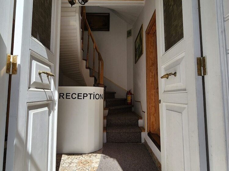 اتاق استاندارد, Kadıköy White House