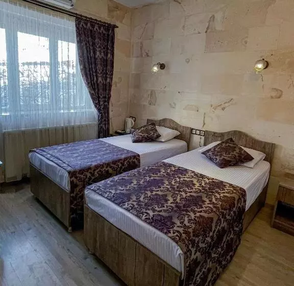اتاق اکونومی, Yusuf Bey House