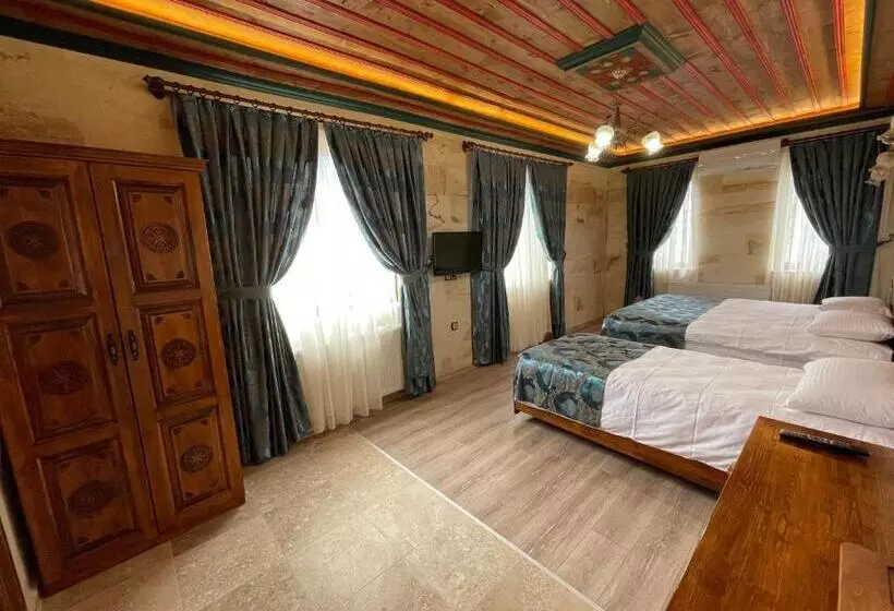اتاق لوکس سه تخته, Yusuf Bey House
