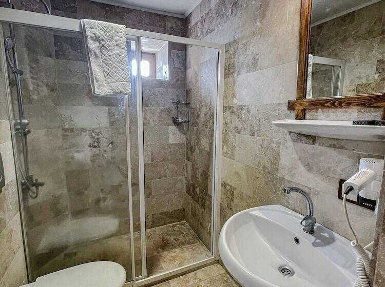 غرفة إقتصادية, Yusuf Bey House