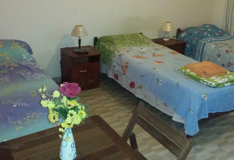 Cameră Triplă Clasică, Hospedaria   Hostel Gamboa