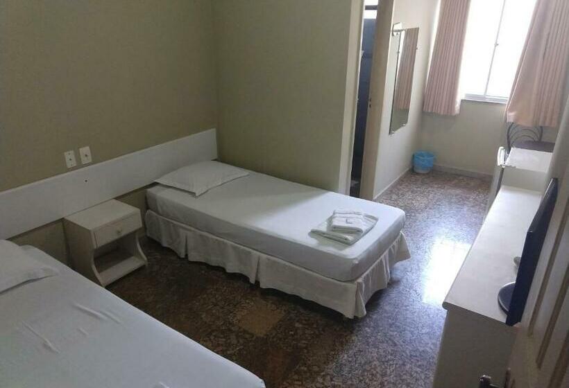 古典房间, Cuca Legal