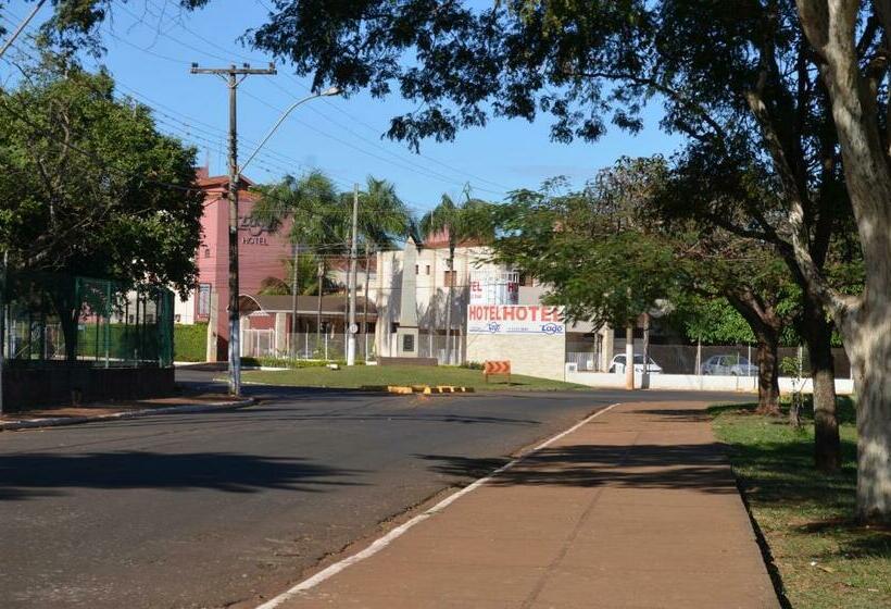 חדר סטנדרט לשלושה, Do Lago