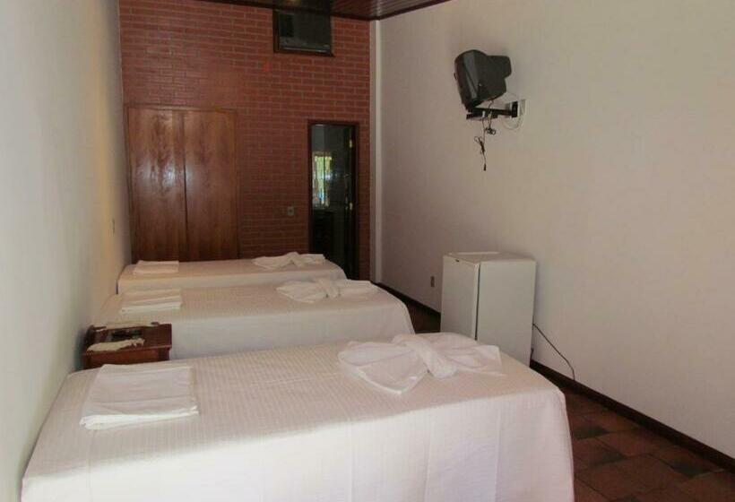 חדר דלוקס, Dos Bretoes