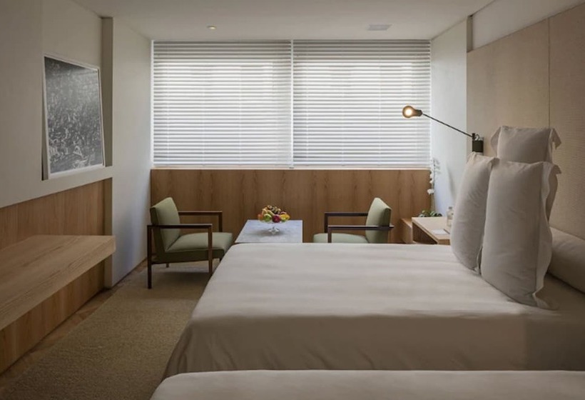 اتاق داخلی دلوکس, Emiliano Rio