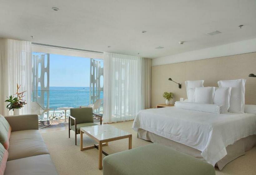 سوئیت با تخت بزرگ, Emiliano Rio