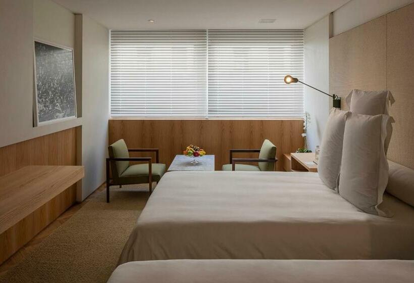 اتاق داخلی دلوکس, Emiliano Rio