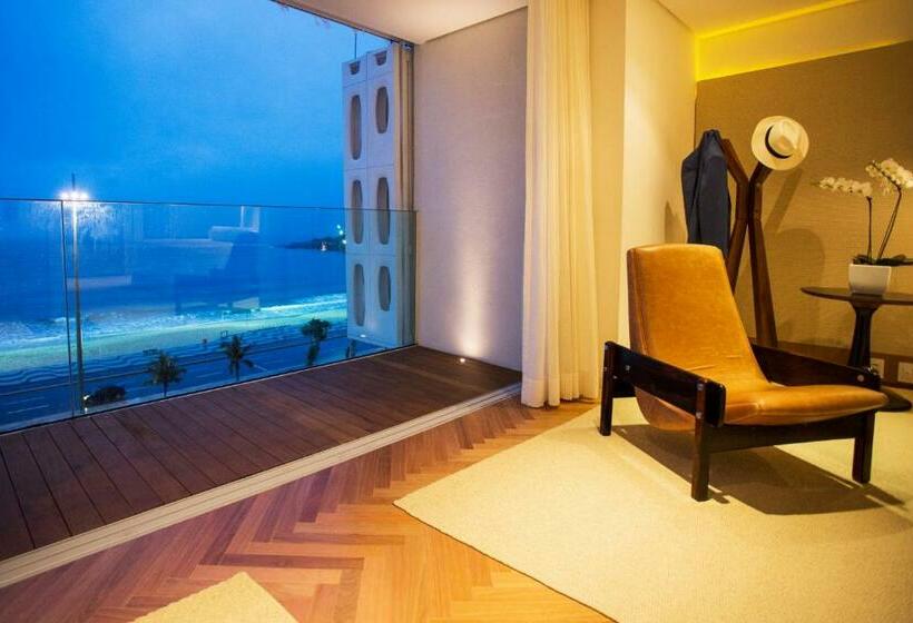 سوئیت با تخت بزرگ, Emiliano Rio