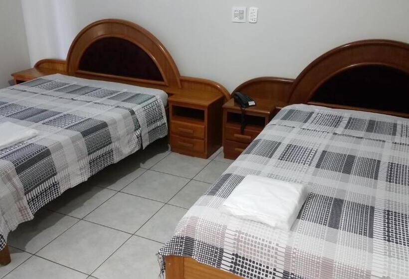 Семейный Номер, Florença