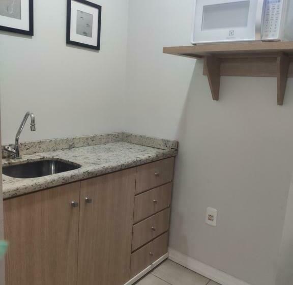 غرفة ديلوكس, Igaras