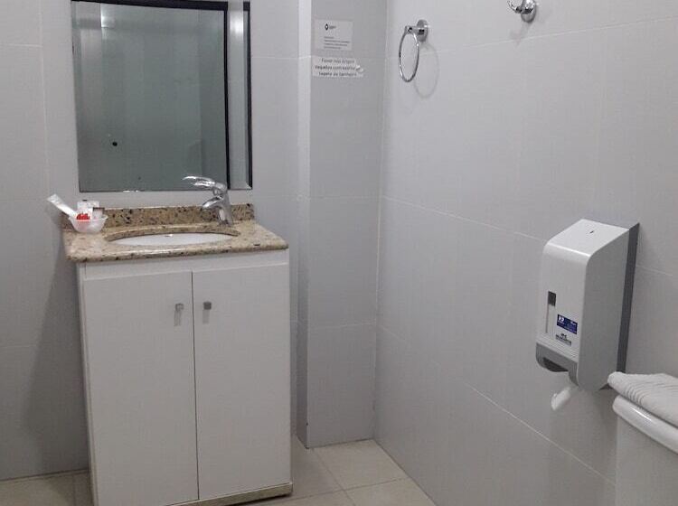 غرفة ديلوكس, Igaras