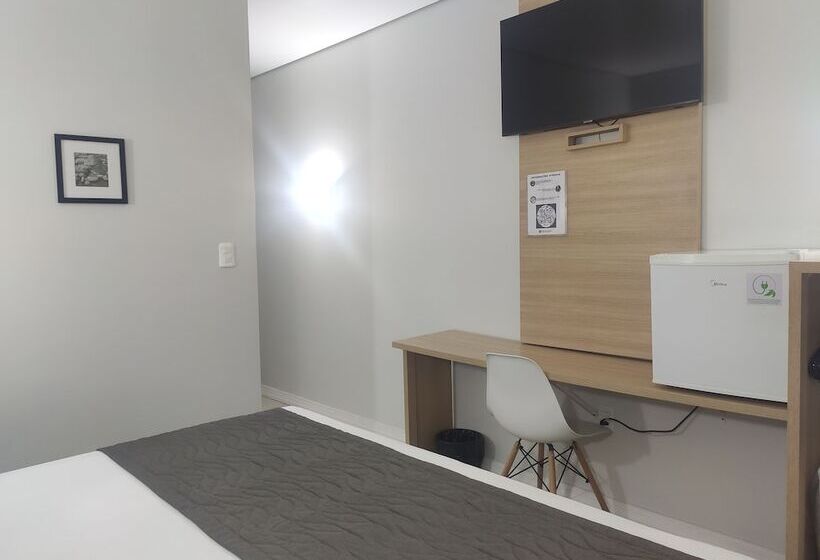 غرفة ديلوكس, Igaras