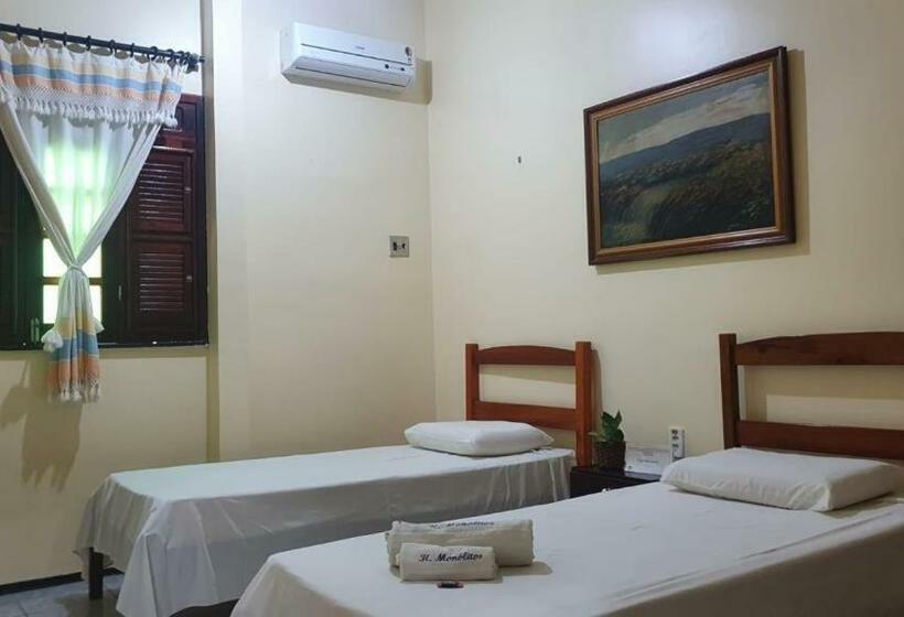 חדר סטנדרט, Monólitos