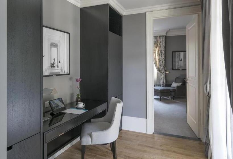 Superior suite with terrace, Palacio Tangara  An Oetker Collection