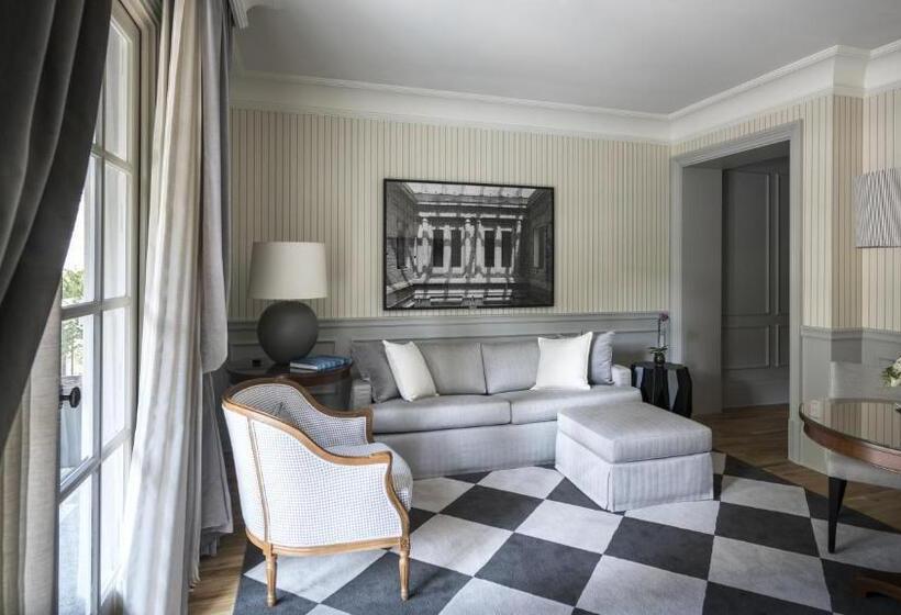 Superior suite with terrace, Palacio Tangara  An Oetker Collection