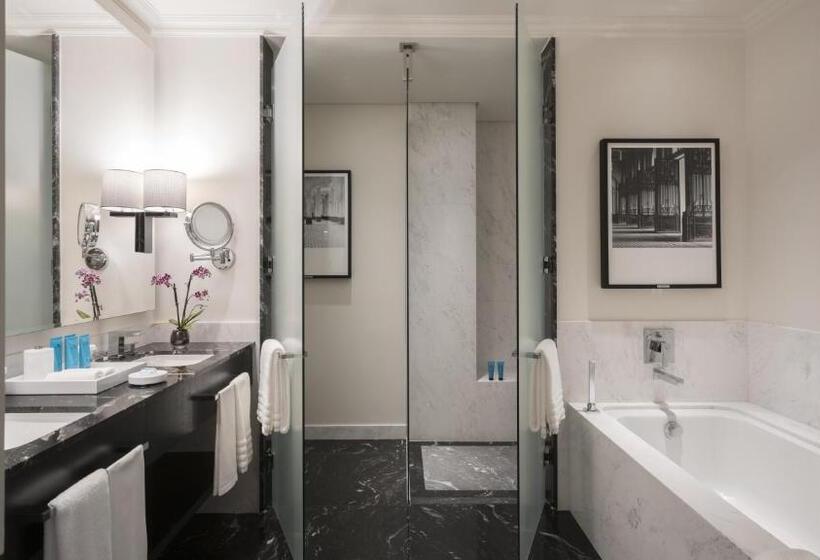 Superior suite with terrace, Palacio Tangara  An Oetker Collection