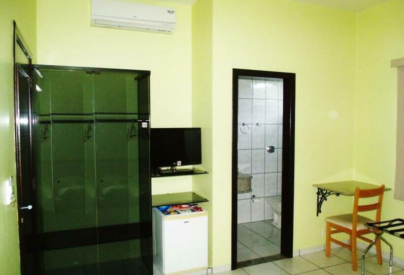 标准间, Pousada Real