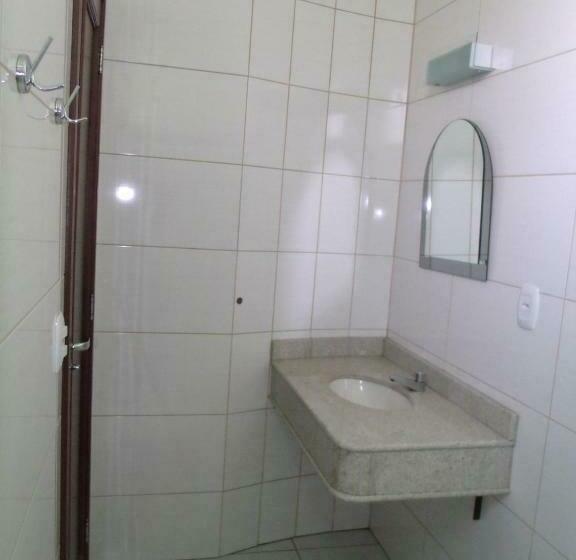 标准间, Pousada Real