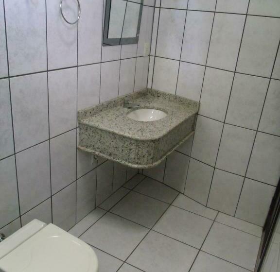 标准间, Pousada Real