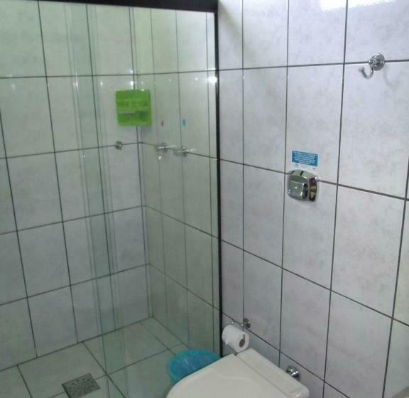 标准间, Pousada Real