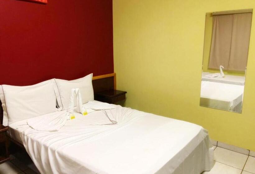 标准间, Pousada Real