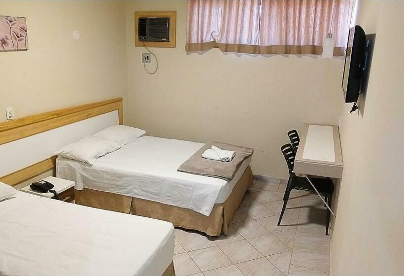 스탠다드 트리플 룸, Econotel