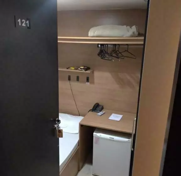 シングルベーシックルーム, Econotel