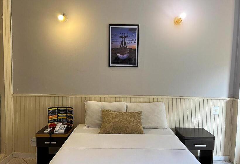 디럭스 룸, Econotel