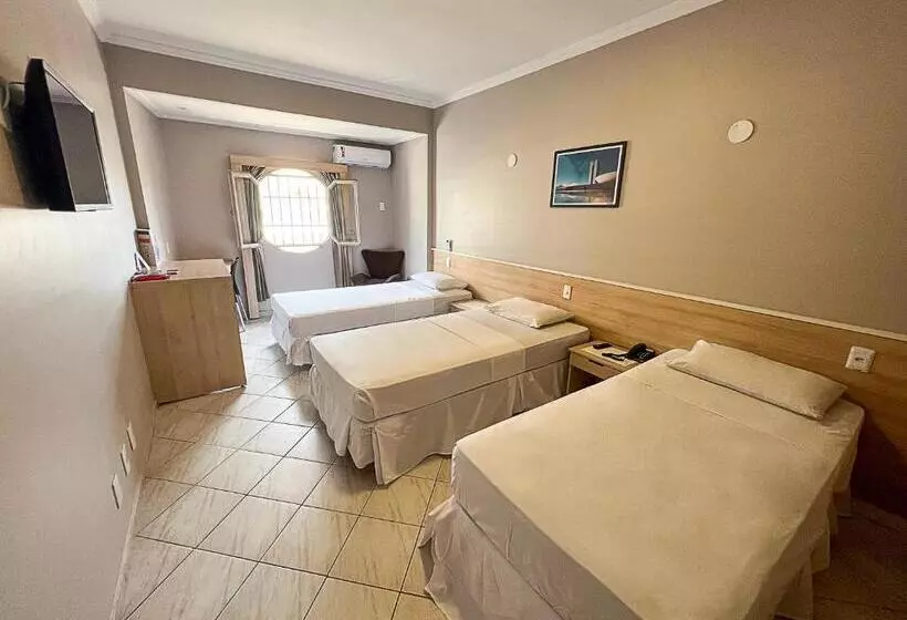 デラックストリプルルーム, Econotel