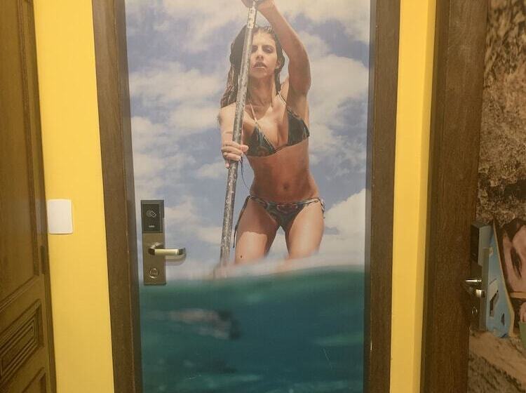 חדר סטנדרט, Adrena Hostel