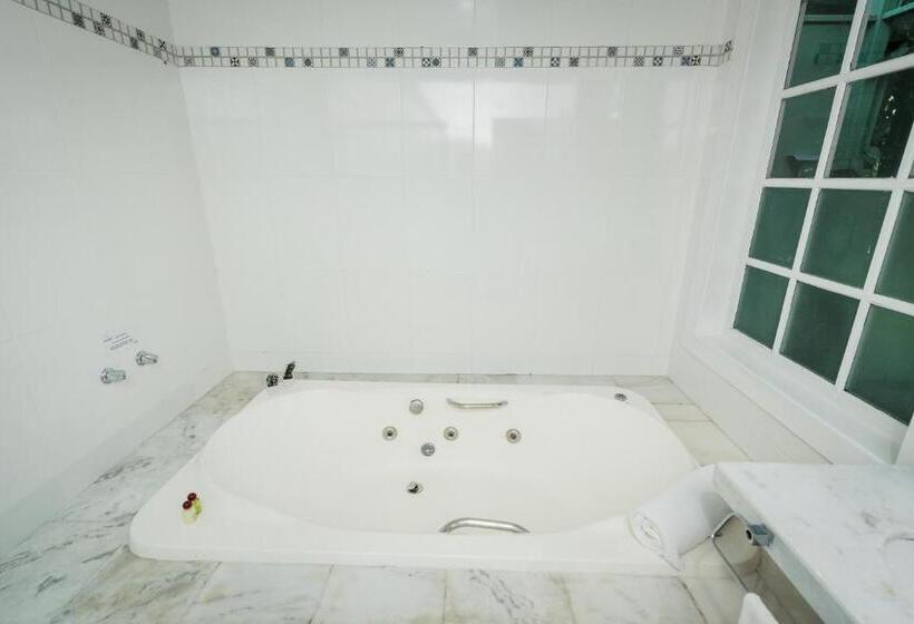 Quarto Deluxe, Altenhaus Pousada Itaipava