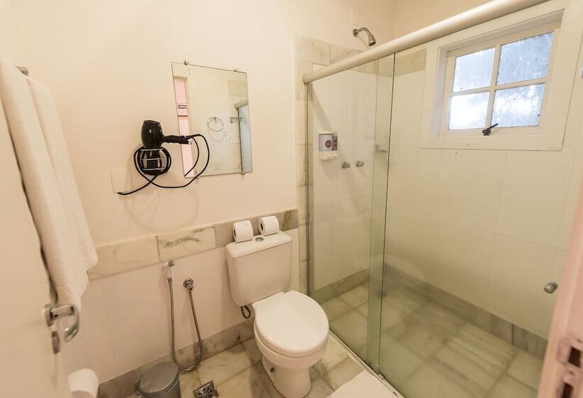 Quarto Estandar, Altenhaus Pousada Itaipava