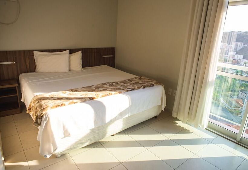 شقة غرفتين, Manhattan Apart