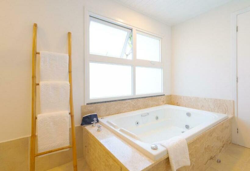 ماستر سويت, Mercedes