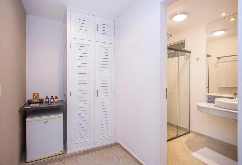 جناح غرفتين نوم, Mercedes