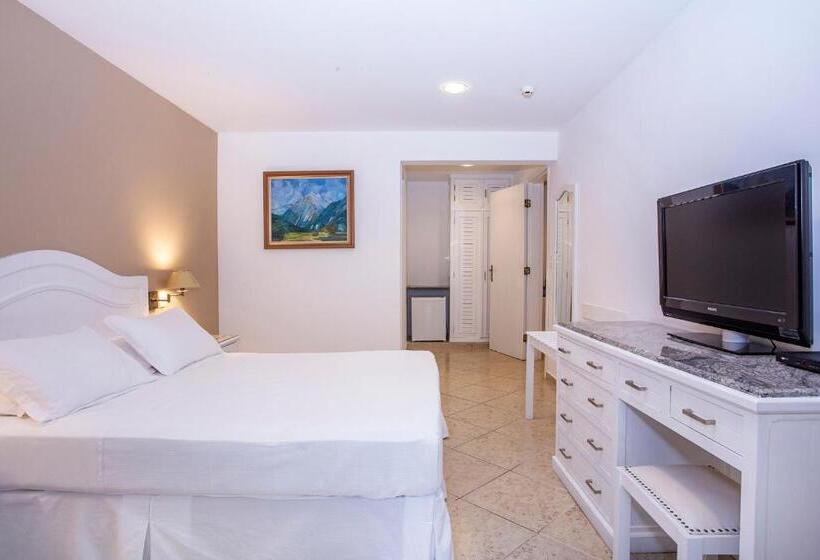 جناح غرفتين نوم, Mercedes