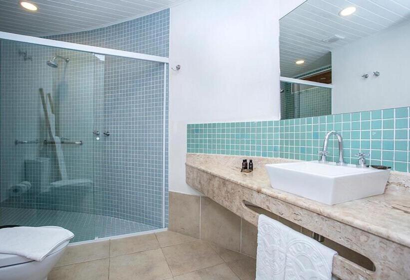 غرفة ديلوكس, Mercedes