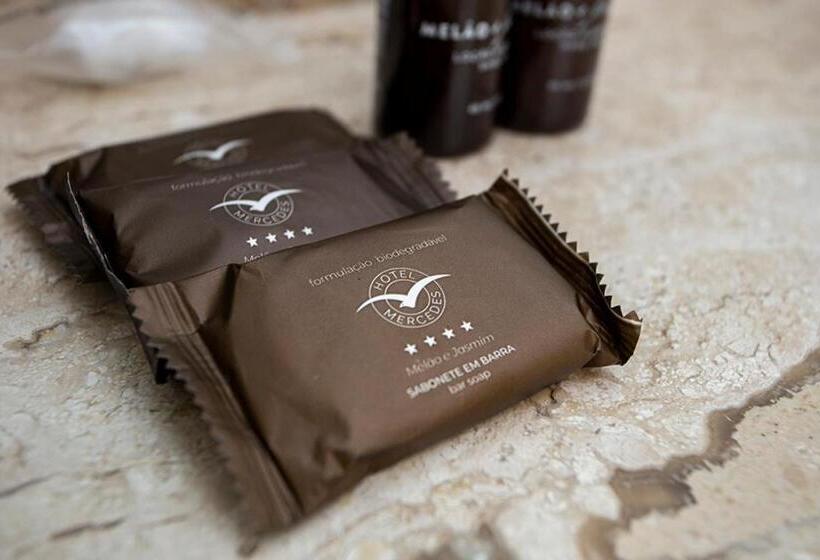 غرفة ديلوكس, Mercedes