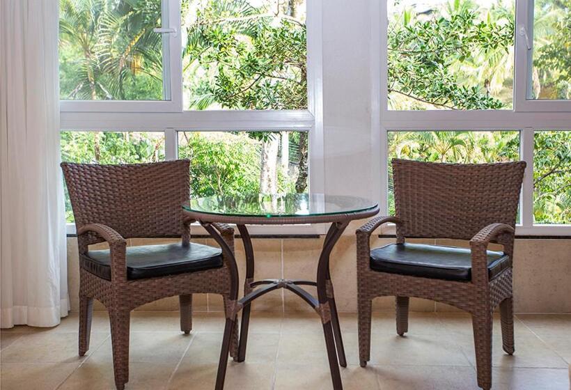 غرفة ديلوكس, Mercedes