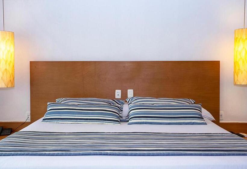 غرفة ديلوكس, Mercedes