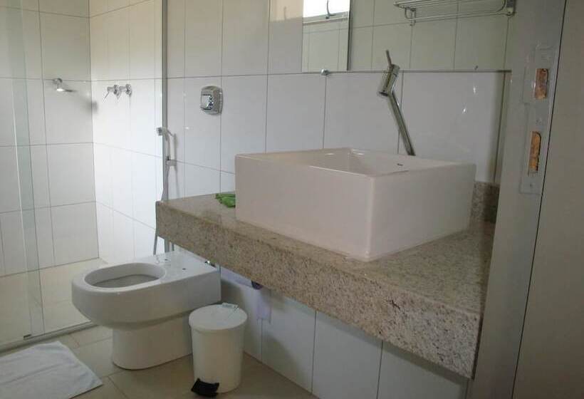 标准单人间, Oásis