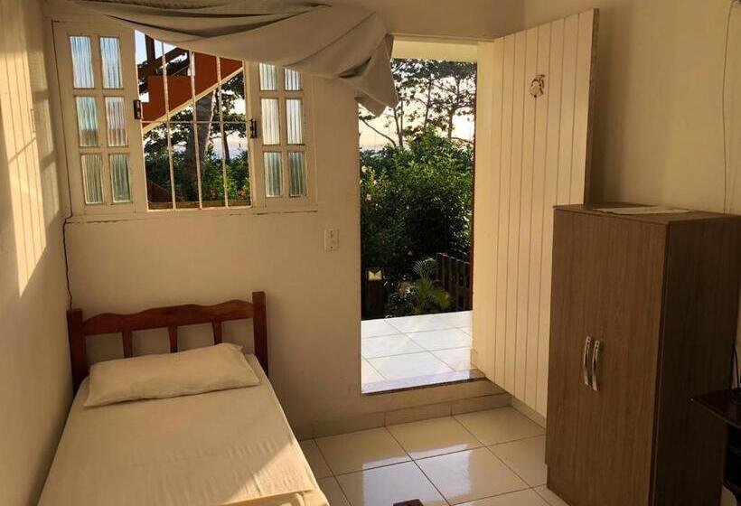 스탠다드 트리플 발코니 룸, Pousada Caravelas