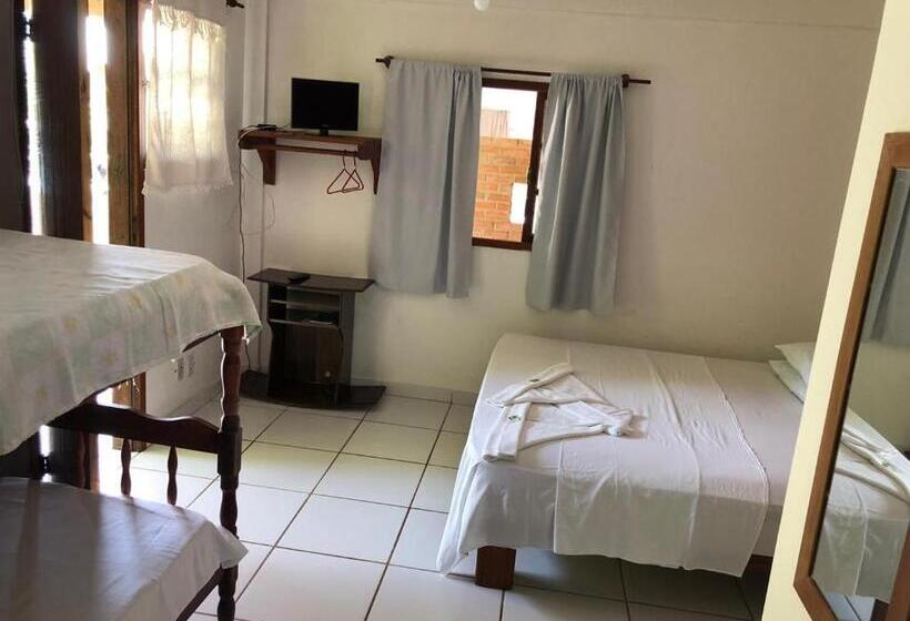 이코노이 4인룸, Pousada Caravelas