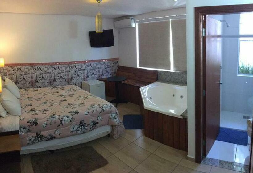 스탠다드 스튜디오, Pousada Della Vegas