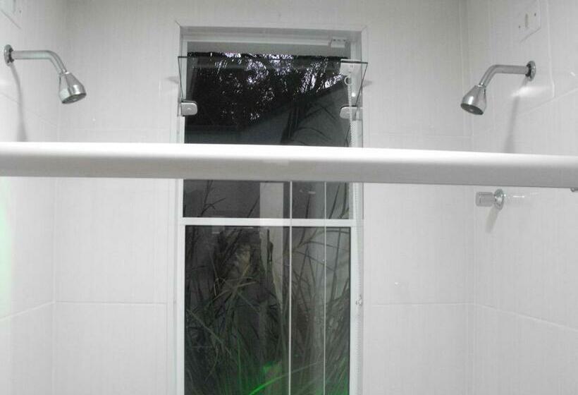 스탠다드 스튜디오, Pousada Della Vegas